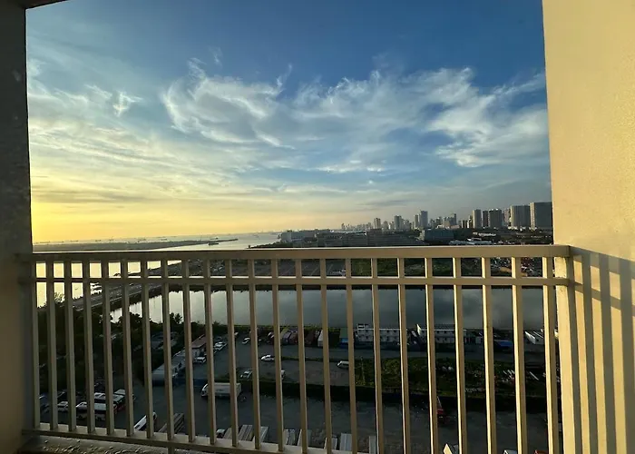 Apartment Seaside Bay Sunset View At Sm Mall Of *